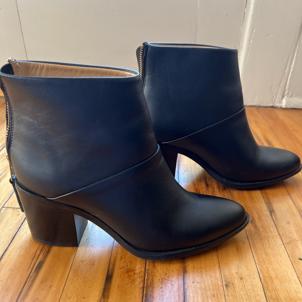 Nisolo Dari Commuter Boot